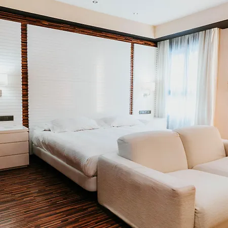 Nostrum Airport Hotell 3*