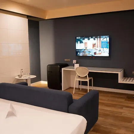 Nostrum Airport 3*
