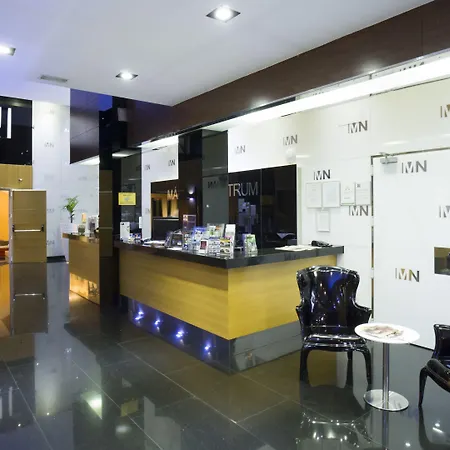 ホテル Nostrum Airport