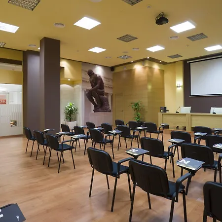Nostrum Airport 3*