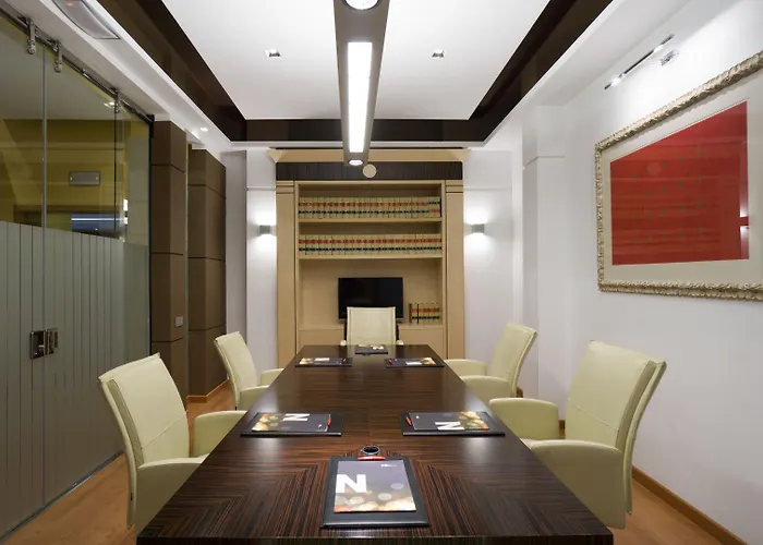 Nostrum Airport Hotel 3*